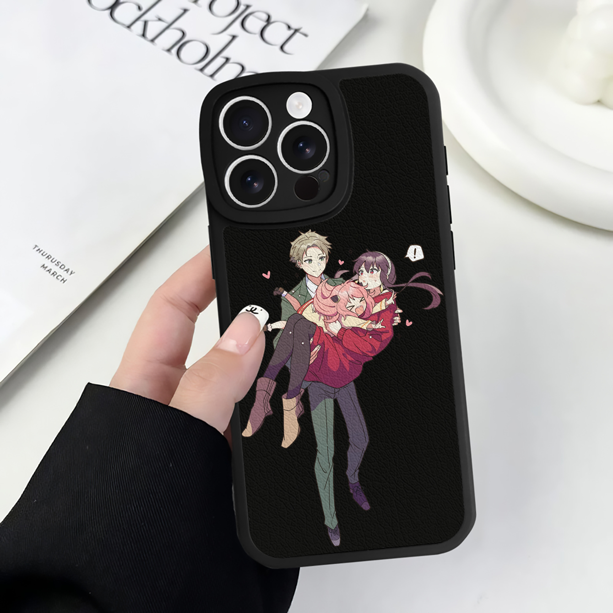（画像用） SPY×FAMILY间谍家家酒 【iPhone 16シリーズ対応】シリコンスマホケース（レザー調） 材質：シリコン